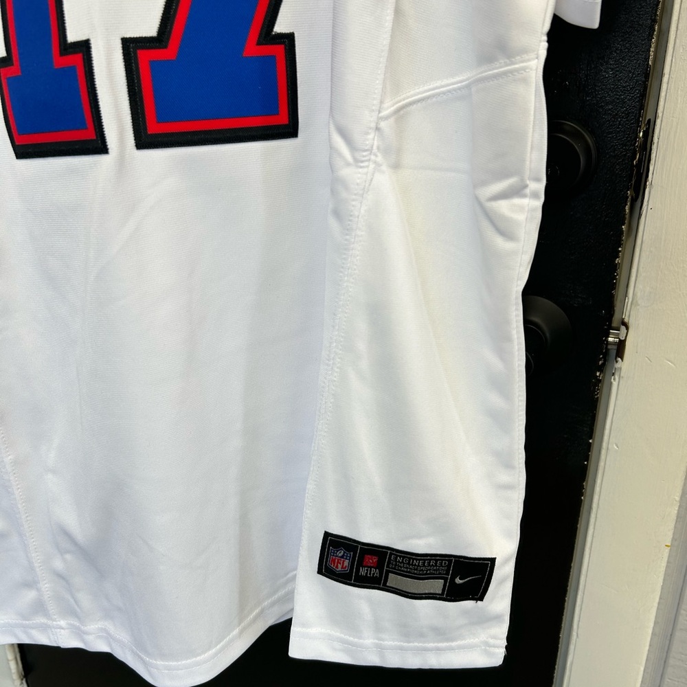 Nike White Buffalo Bills Josh Allen Jersey - Picture 3 of 10
